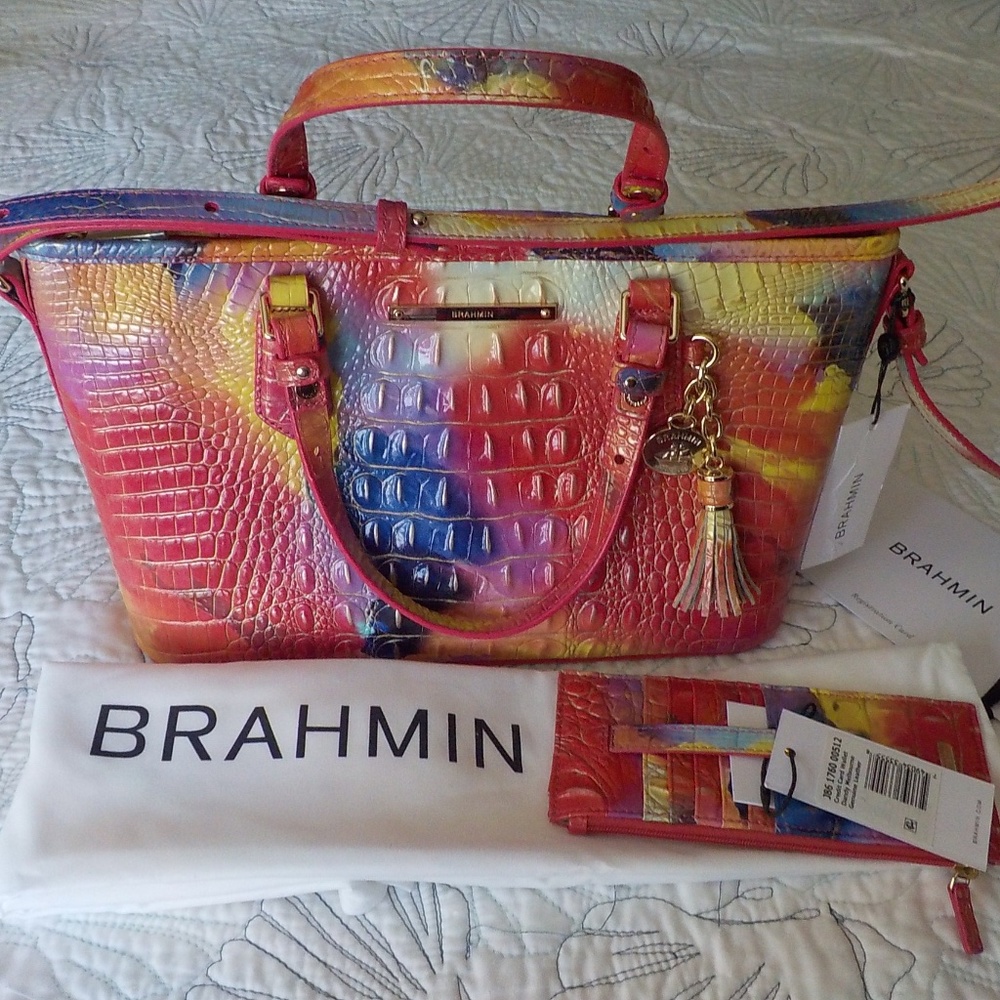 SOLD NEW Brahmin Bag & Wallet - Picture 1 of 13